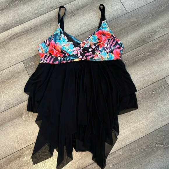 BloomChic one piece swimsuit size 22 - Picture 2 of 8